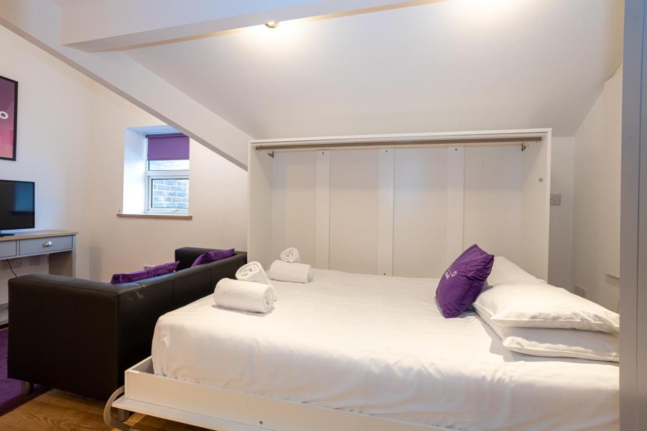 Pillo Rooms Serviced Apartments - Salford 맨체스터 외부 사진