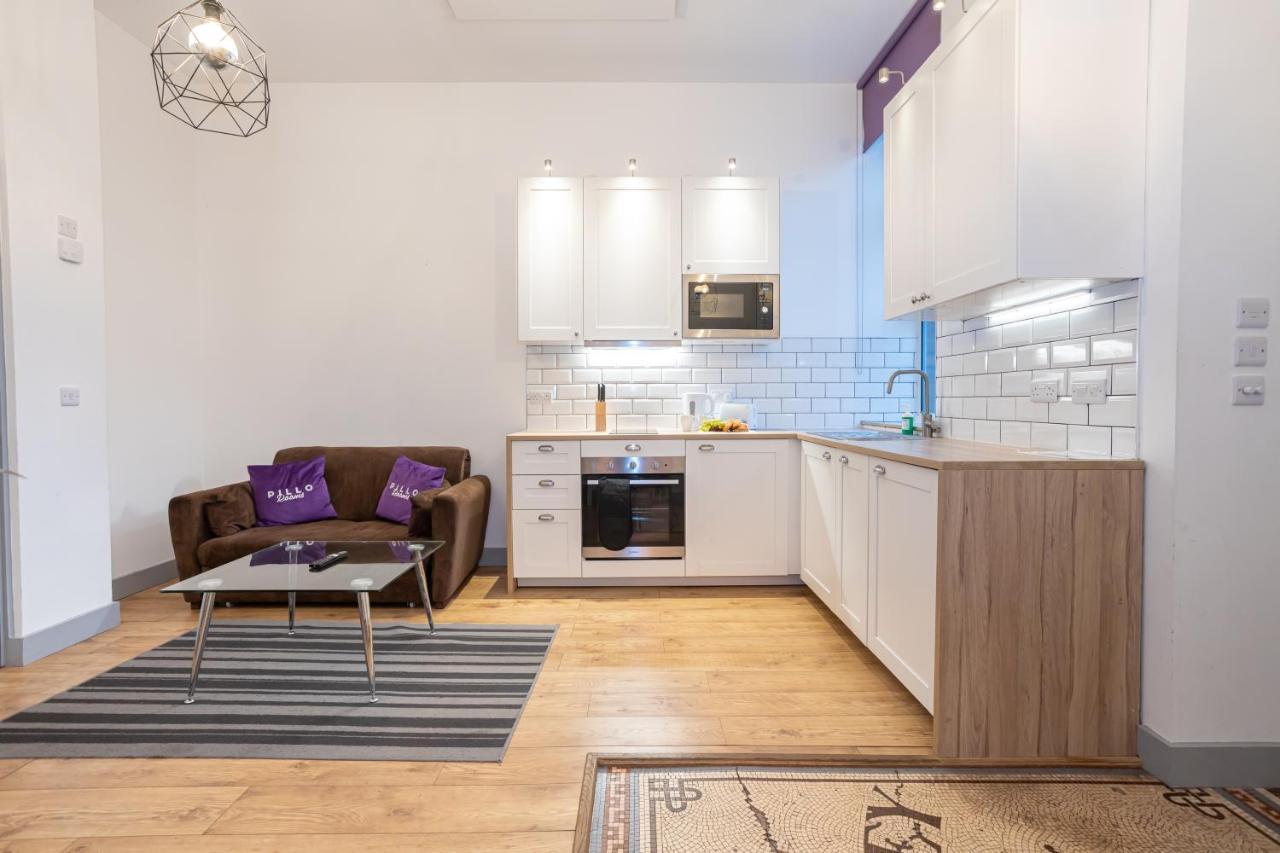 Pillo Rooms Serviced Apartments - Salford 맨체스터 외부 사진