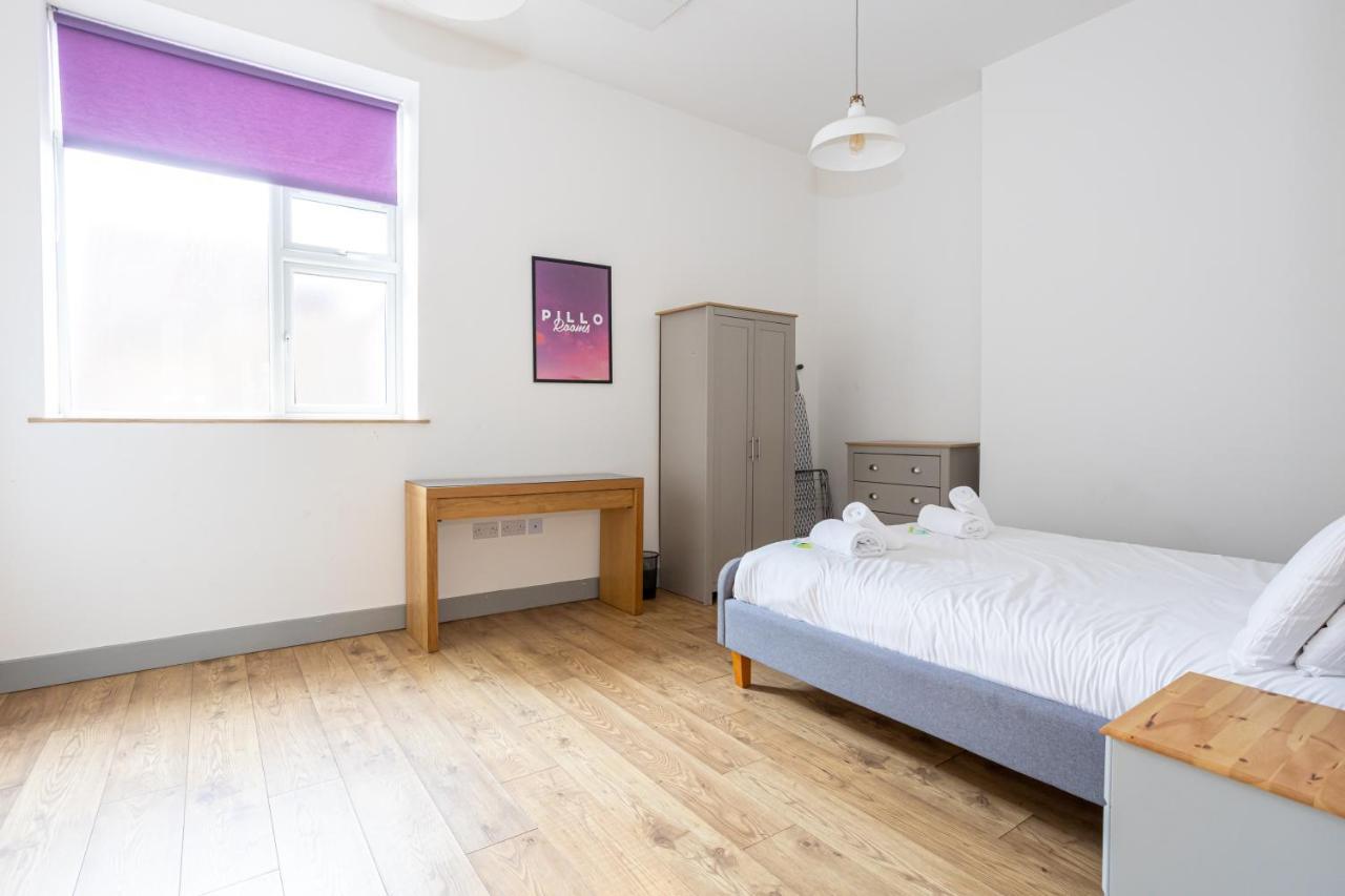Pillo Rooms Serviced Apartments - Salford 맨체스터 외부 사진