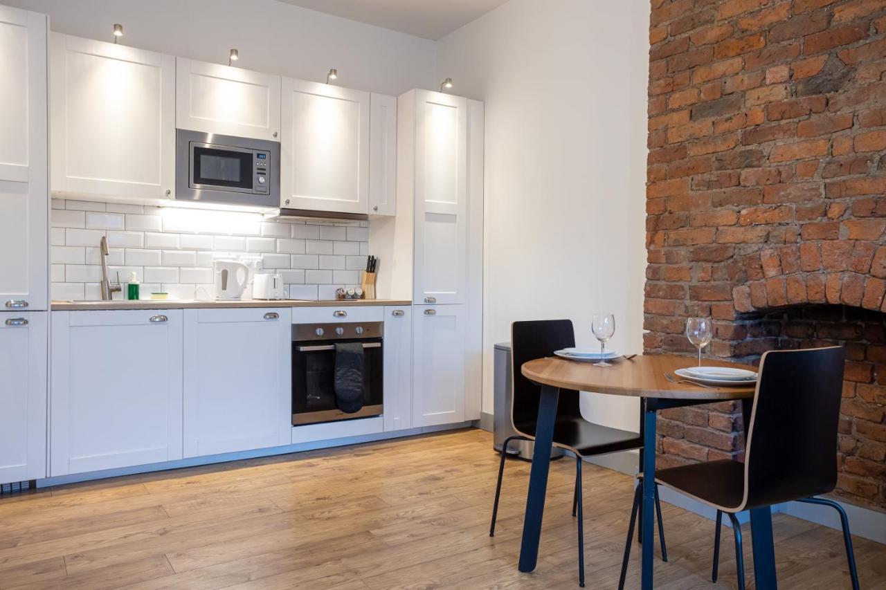 Pillo Rooms Serviced Apartments - Salford 맨체스터 외부 사진