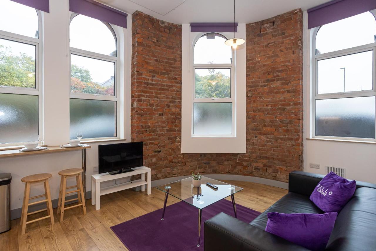 Pillo Rooms Serviced Apartments - Salford 맨체스터 외부 사진