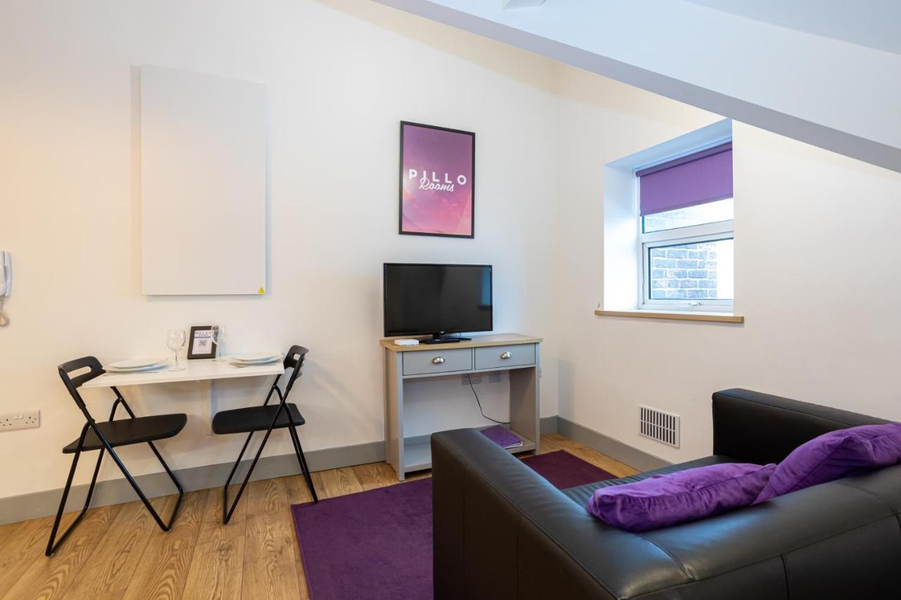 Pillo Rooms Serviced Apartments - Salford 맨체스터 외부 사진