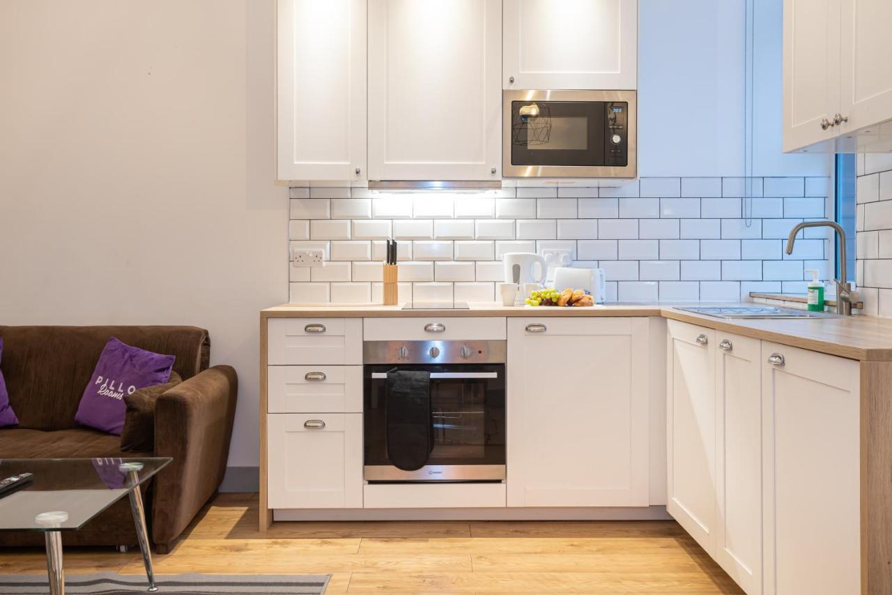 Pillo Rooms Serviced Apartments - Salford 맨체스터 외부 사진
