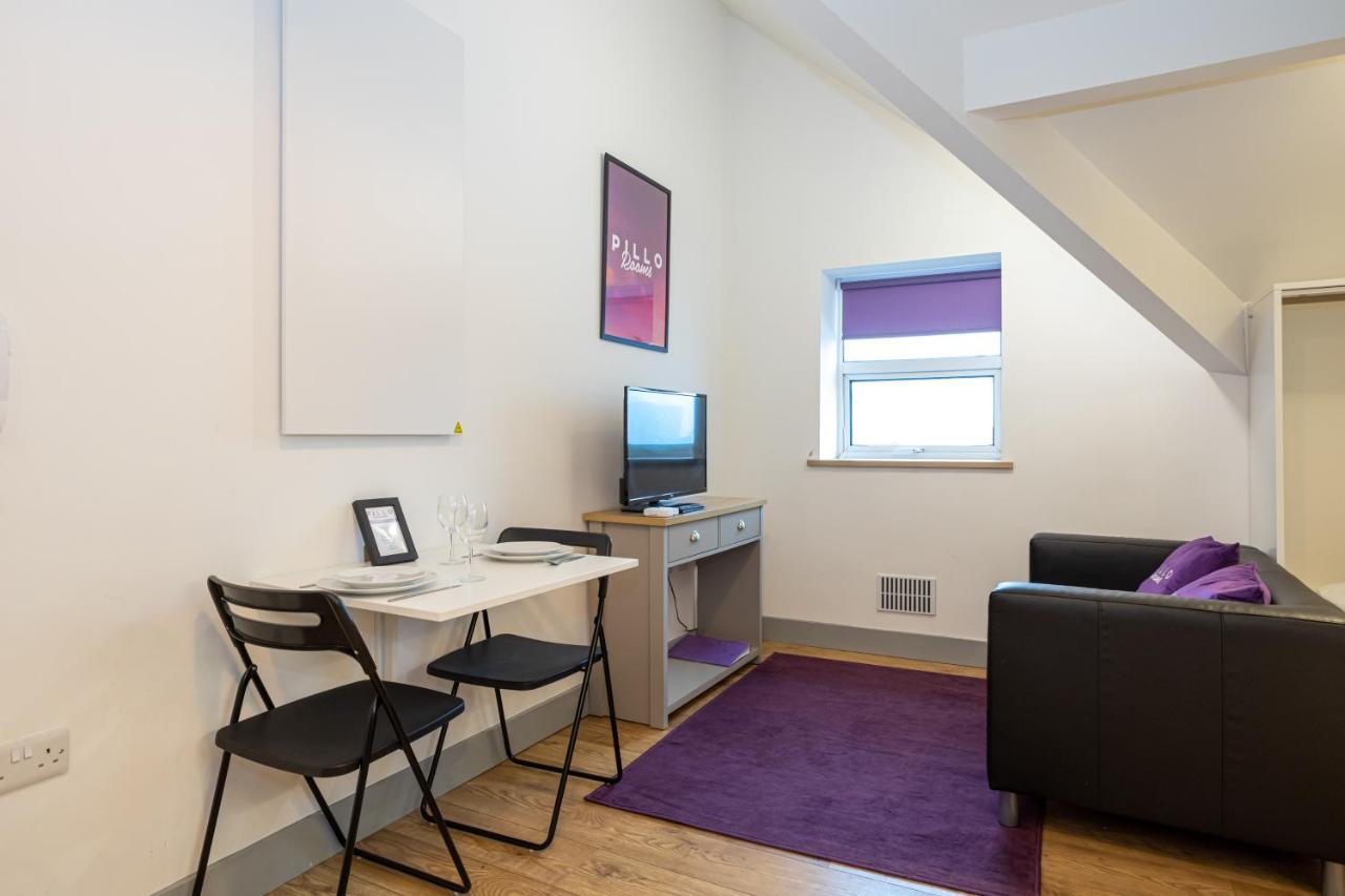 Pillo Rooms Serviced Apartments - Salford 맨체스터 외부 사진