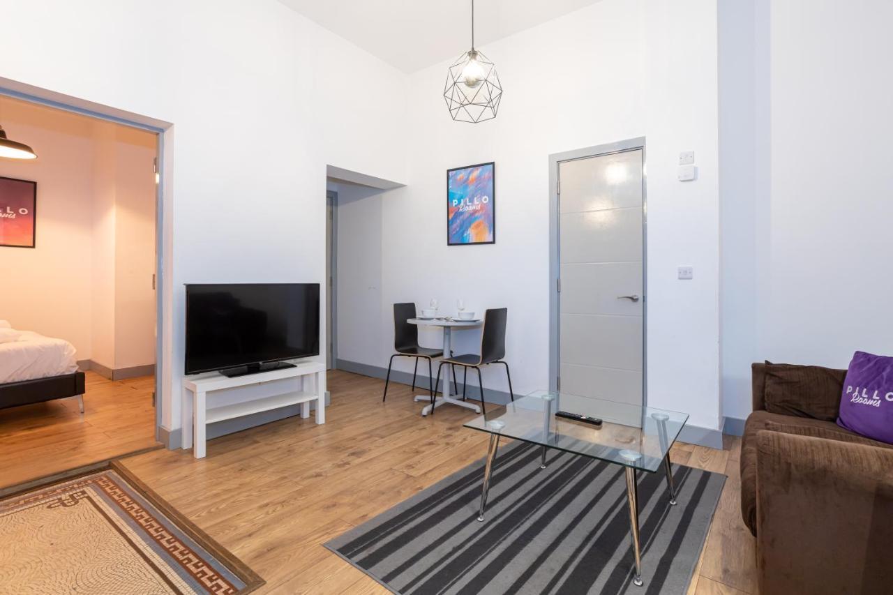 Pillo Rooms Serviced Apartments - Salford 맨체스터 외부 사진