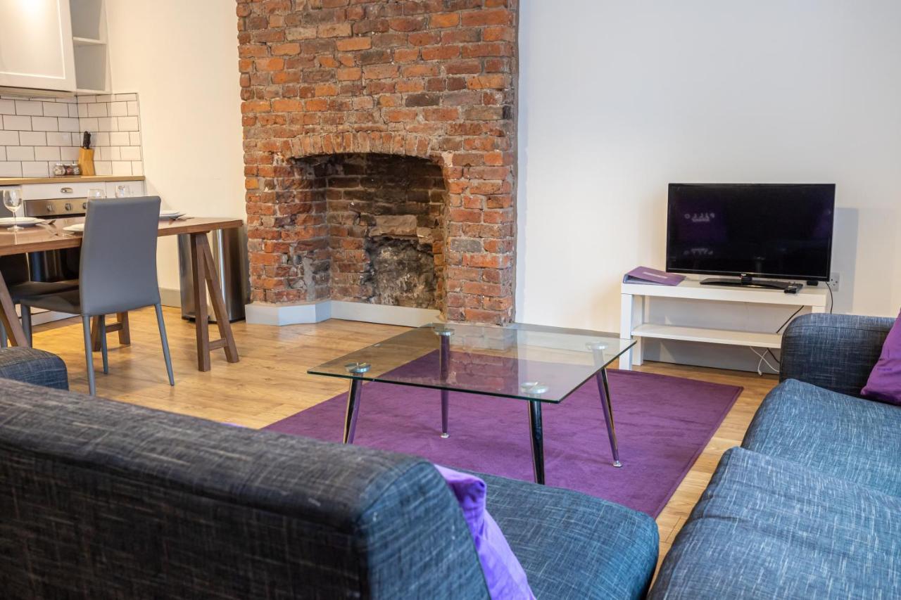 Pillo Rooms Serviced Apartments - Salford 맨체스터 외부 사진