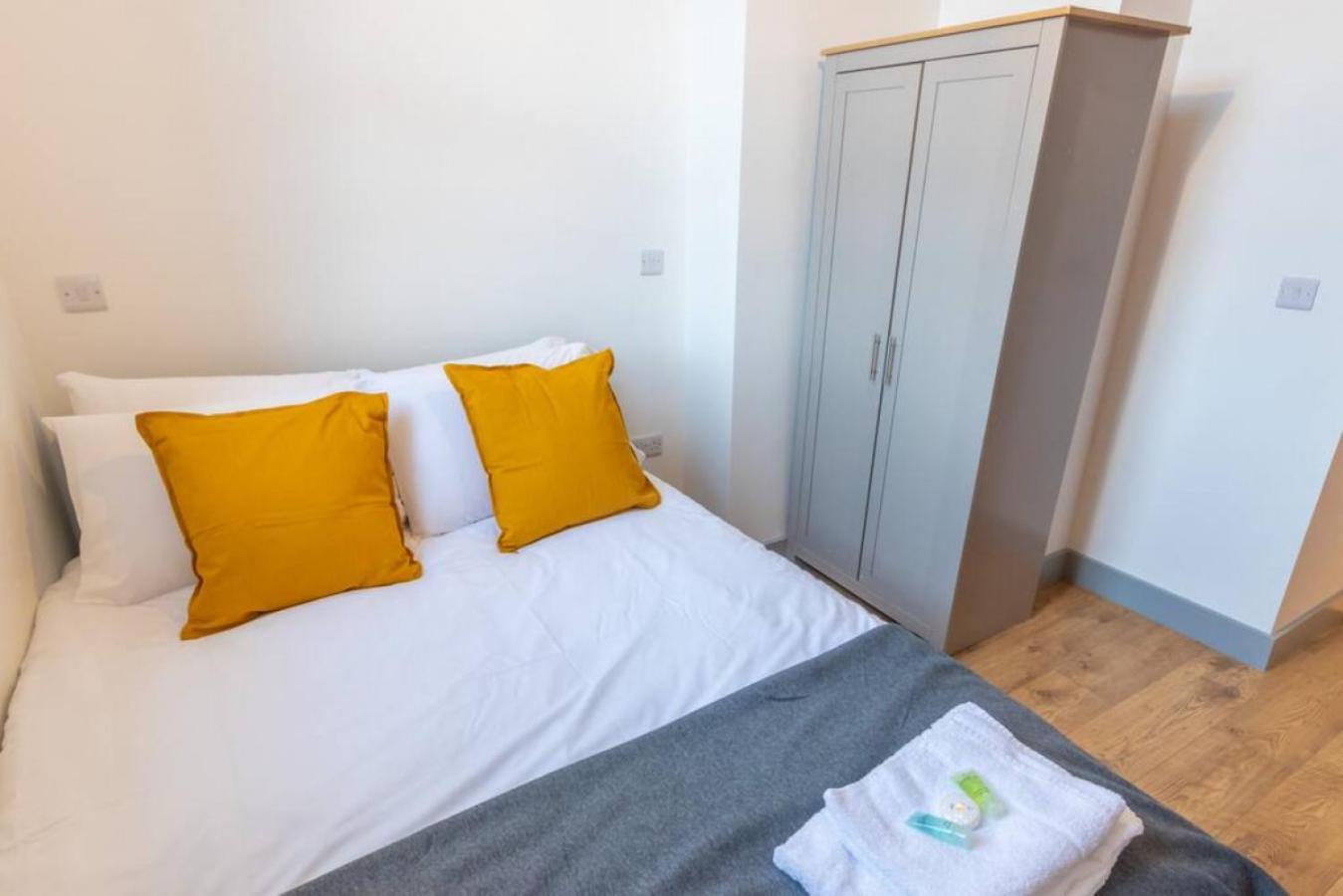 Pillo Rooms Serviced Apartments - Salford 맨체스터 외부 사진
